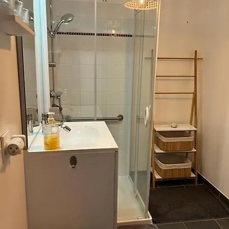 Apartment Appart A 5min A Pied De La - Avec Parking