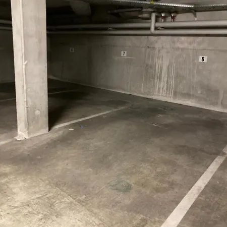Appart A 5min A Pied De La - Avec Parking Apartment *